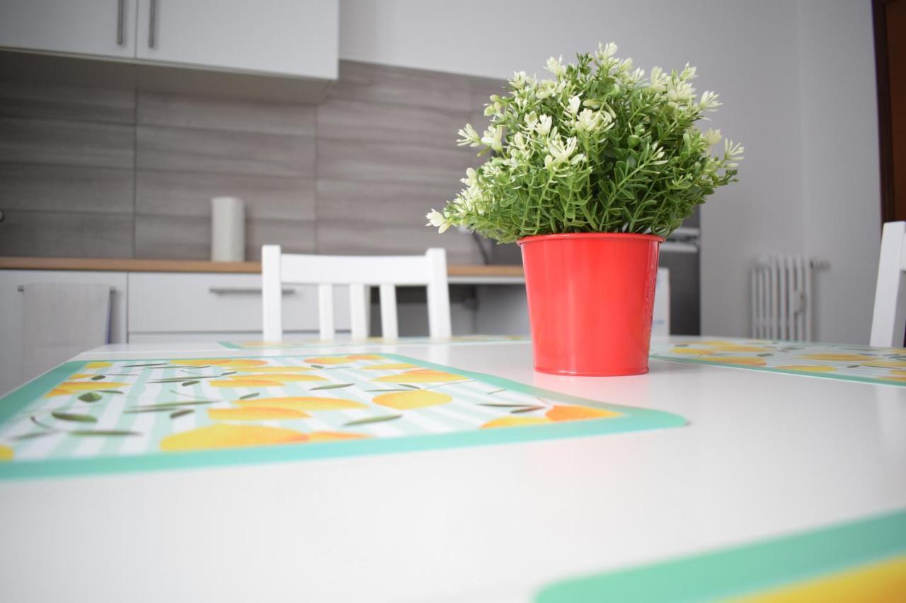 L'Arche Comfort&Relax - Gambara Square Di Via Palma Milan Bagian luar foto